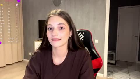 Emili online show from August 9, 8:24 pm