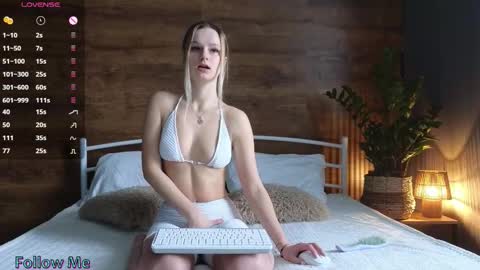 Emilly online show from February 13, 7:55 am