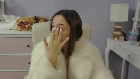 Emilly online show from February 10, 7:44 am