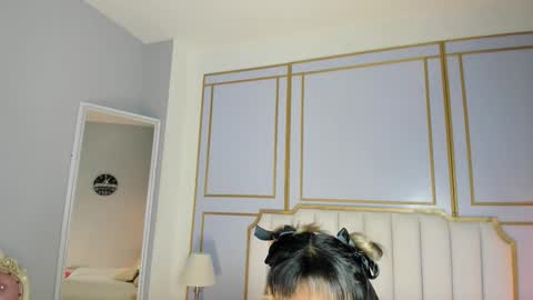 emilly_mell online show from November 20, 11:20 am