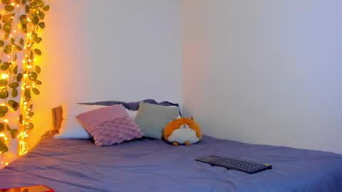 emilly online show from January 31, 7:50 am