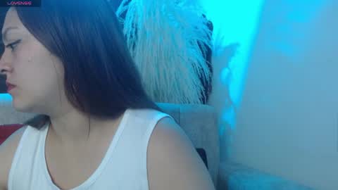 emily175445 online show from June 3, 12:41 pm