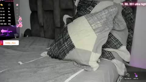 Emily online show from April 28, 10:52 am