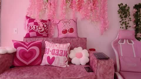 Emily online show from March 9, 4:00 pm