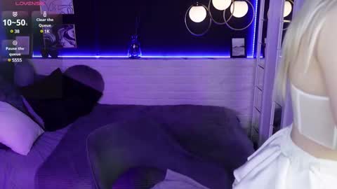 Emily online show from February 18, 9:53 pm