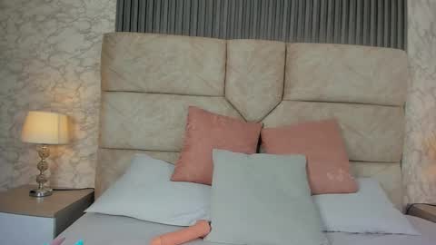 emily_arias19 online show from October 7, 3:24 am