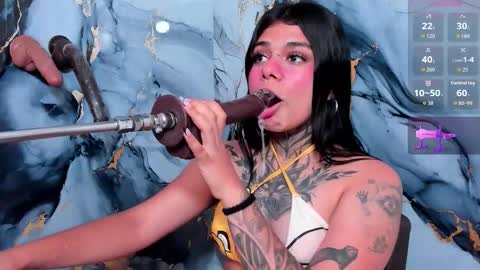 emily_evol online show from November 6, 9:40 pm