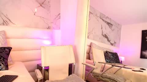 emily lady20  Independient modelIndependiente online show from May 9, 12:00 pm
