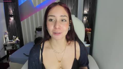 Emily online show from December 18, 3:51 pm