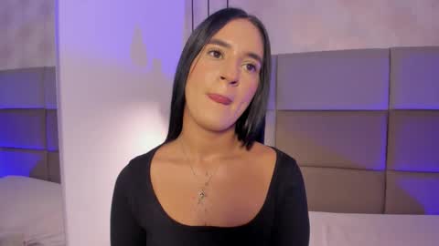 emily_luve online show from January 17, 5:00 pm