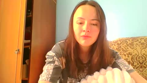 emily_morning_dew online show from March 10, 6:49 am