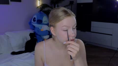 emily shepard online show from July 28, 2:31 am
