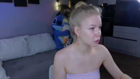 emily shepard online show from June 19, 2:17 am