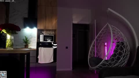 emilybatee online show from September 25, 6:37 pm