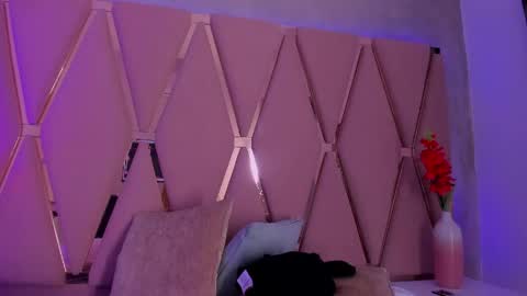 Emily online show from June 8, 1:28 am