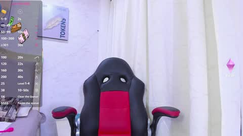 Emily online show from January 24, 6:35 pm