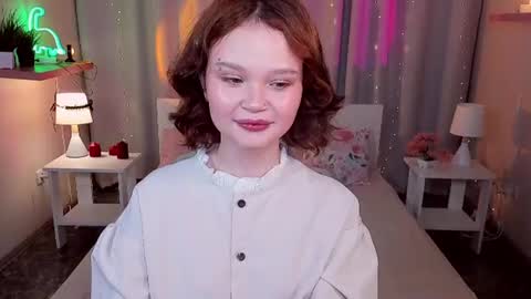 Emilyhaves online show from June 18, 9:25 am