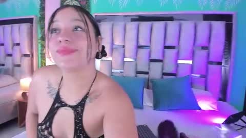Emilye online show from July 20, 1:13 pm