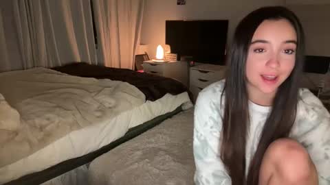 emilyfawn online show from November 23, 5:16 am