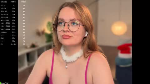 Emily  online show from December 3, 2:40 pm