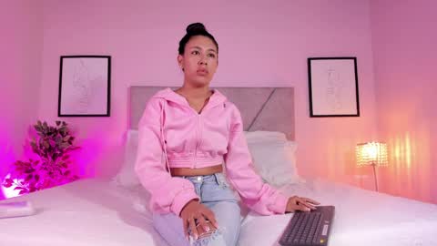 Emily online show from April 16, 12:27 pm