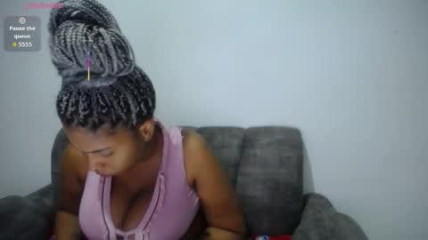 Emilyhines online show from March 17, 12:15 am