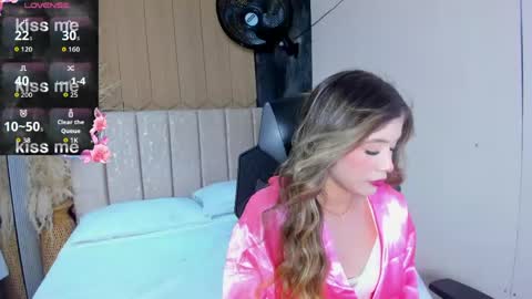 EmilyJhonson online show from April 11, 8:57 pm