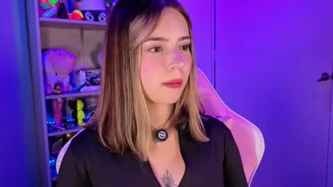 VALEEEN online show from May 9, 3:29 pm