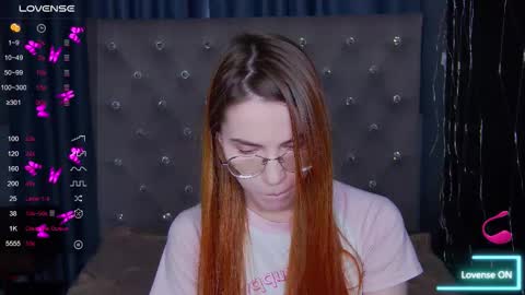 EmilyKents online show from September 12, 1:51 am