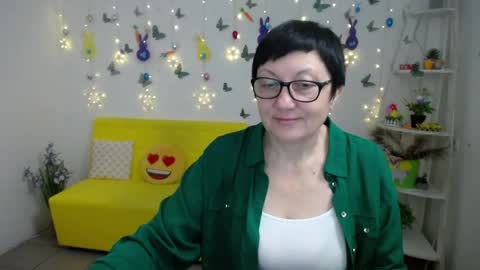 Emily online show from April 9, 5:22 am