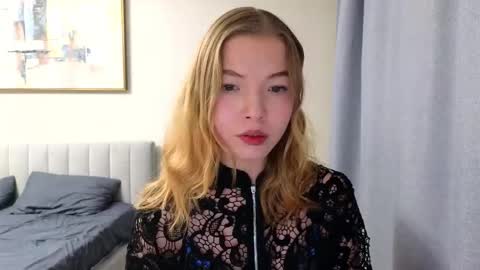 Emily online show from November 9, 1:58 pm