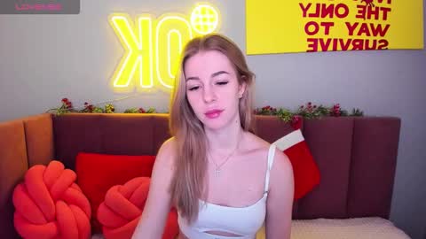 emilymagnificent online show from January 7, 1:32 am