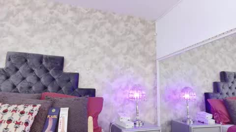 My IG - EmilyParker   online show from February 26, 3:26 pm