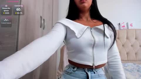 Snapshot of emilypink_1 chatting on February 25, 7:49 pm Emily online show from February 25, 7:49 pm