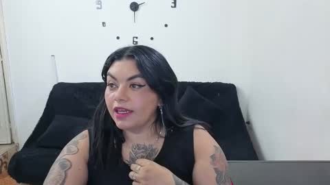 emily  friends online show from May 12, 6:06 pm
