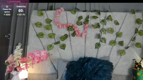 emilyrojas online show from March 9, 6:21 pm