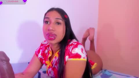 emilyy_walker online show from February 14, 1:25 pm