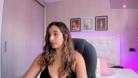 Emma online show from February 11, 2:43 pm