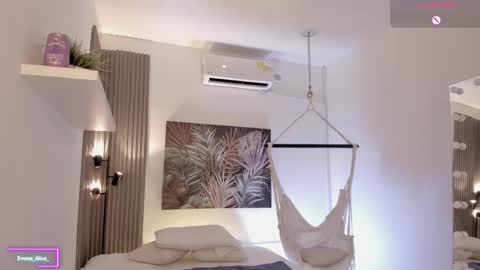 Alice online show from March 3, 11:06 am