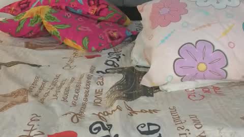 Emma online show from December 2, 5:37 am