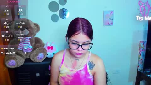 emma_boo_ online show from March 29, 5:14 pm