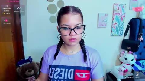 emma_boo_ online show from November 18, 4:54 pm