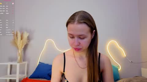 Emma online show from March 13, 1:53 am