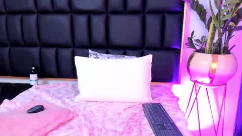 Emma online show from March 15, 3:11 am