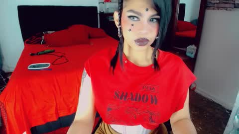 emma online show from March 28, 10:33 pm