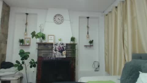 Tell me Emma online show from April 20, 2:09 pm