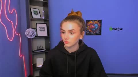 Emma online show from April 20, 10:18 am