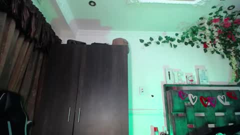 emma online show from February 25, 12:58 am