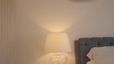 emma_lu1 online show from March 29, 3:46 pm