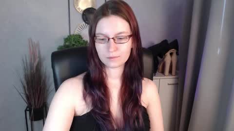 emma online show from March 5, 6:33 am